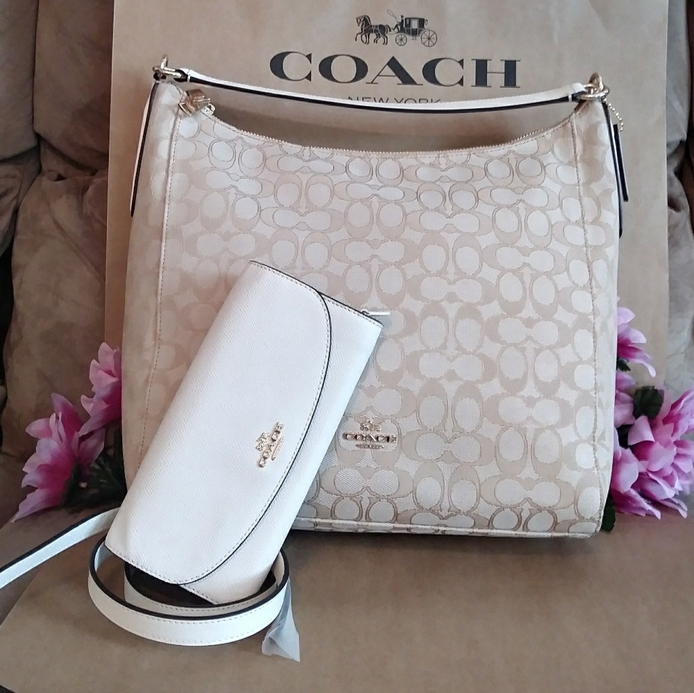 SALE🎀🎁Coach purse tote bag crossbody w/ wallet